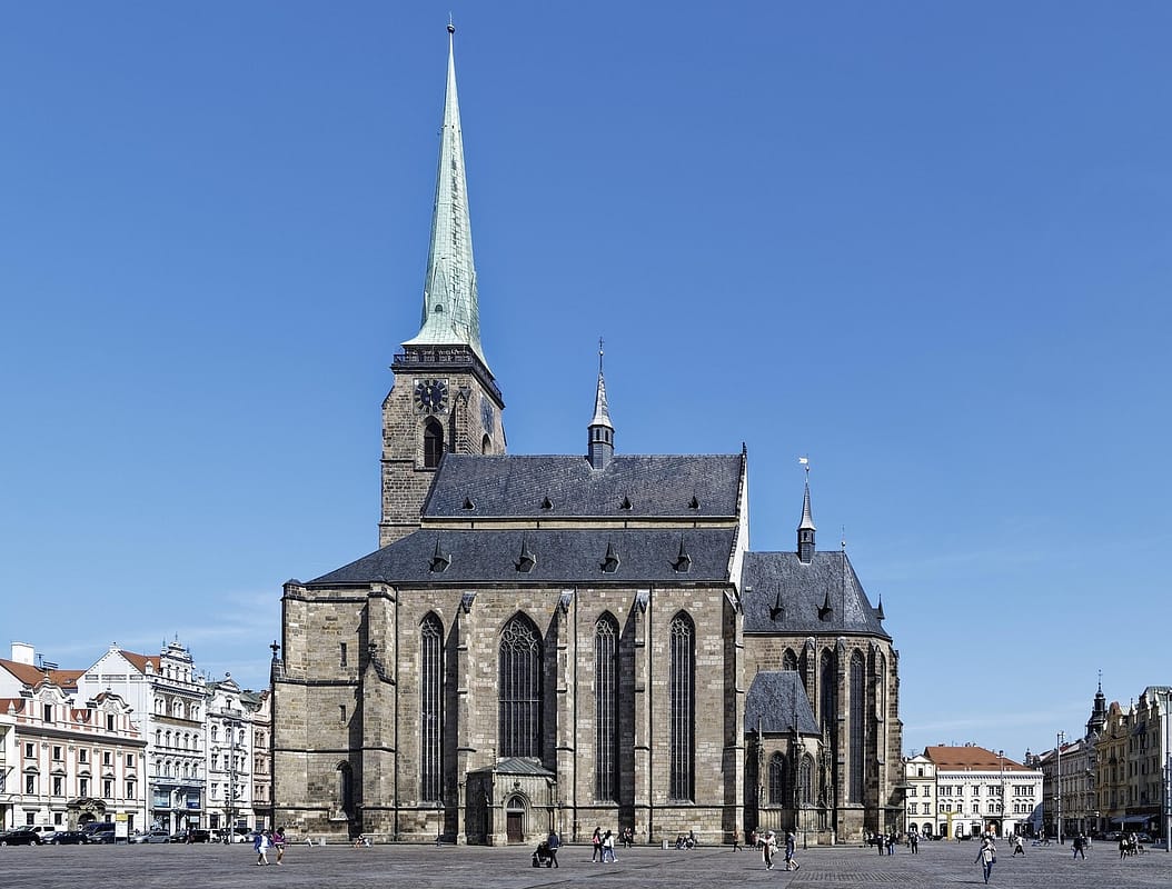 Discover Pilsen: Old Town, Beer & Culture